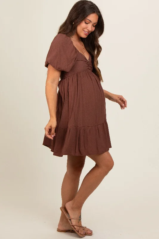 brown-u-notched-bubble-short-sleeve-maternity-dress