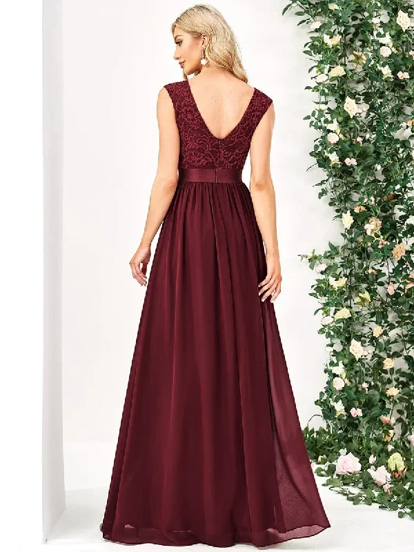 classic-round-neck-v-back-a-line-chiffon-bridesmaid-dresses-with-lace-ep00646