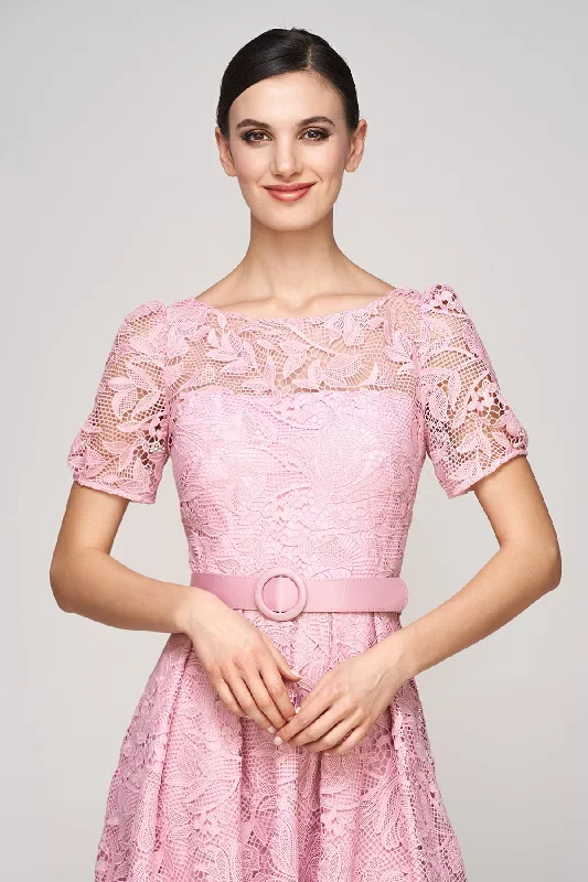 haisley-tea-length-dress-in-pink-mauve