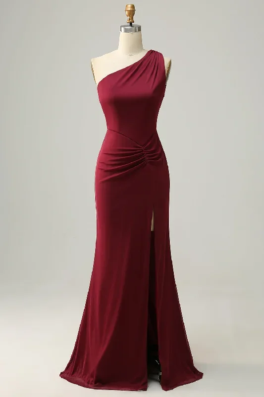 Mermaid One-Shoulder Burgundy Pleated Bridesmaid Dress