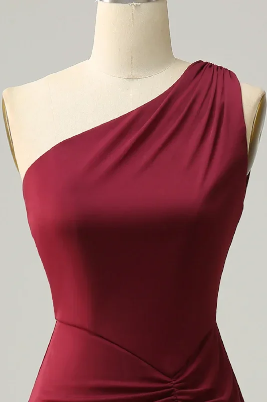 mermaid-one-shoulder-burgundy-pleated-bridesmaid-dress