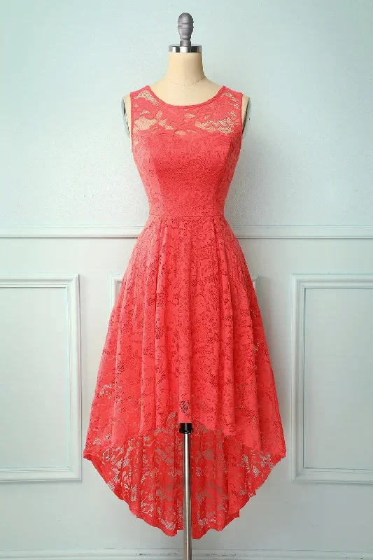 Robe de soirée en dentelle corail haute et basse