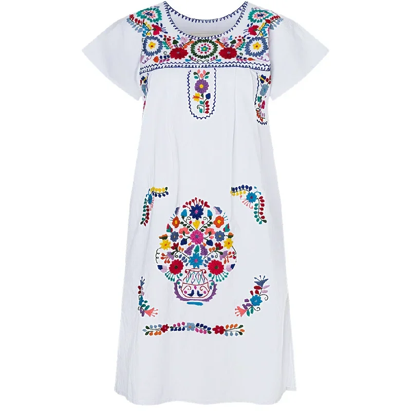 EMBROIDERED COTTON DRESS IN WHITE