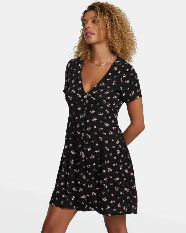 understated-rose-namajunas-mini-dress-rvca-black