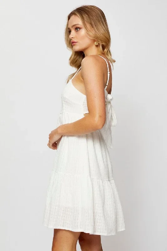 white-mini-dress-sleeveless-square-neck-dd10650-30f